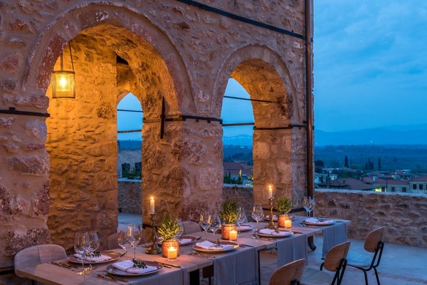 Daily Mail - The secret sci-fi retreat for women who can't lose weight