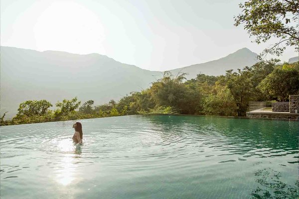 Country & Townhouse Magazine - Dharana At Shillim